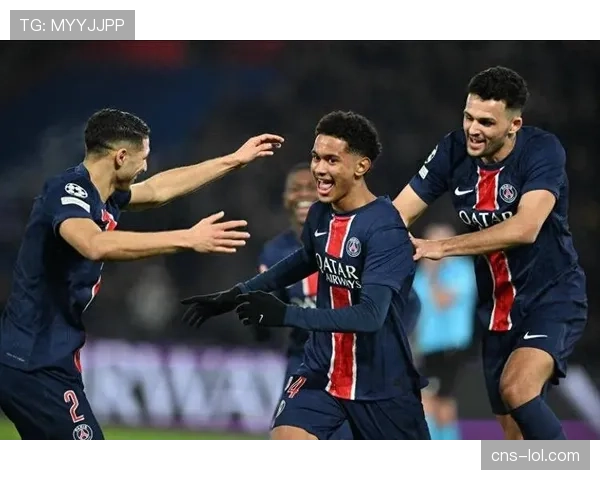 阿什拉夫梅开二度助巴黎3-0轻取布雷斯特：对未来充满期待